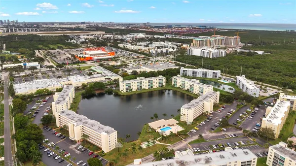 $270,000 | 101 Southeast 3rd Avenue, Unit 507, Dania Beach, FL 33004