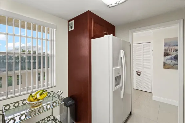 $270,000 | 101 Southeast 3rd Avenue, Unit 507, Dania Beach, FL 33004