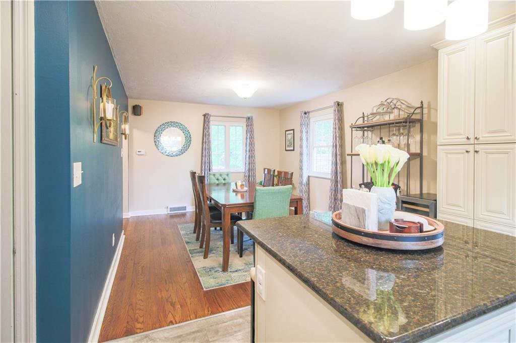 1070 Old Gate Road Pittsburgh, PA 15235 - Photo 5 of 25 Gallery Image 5