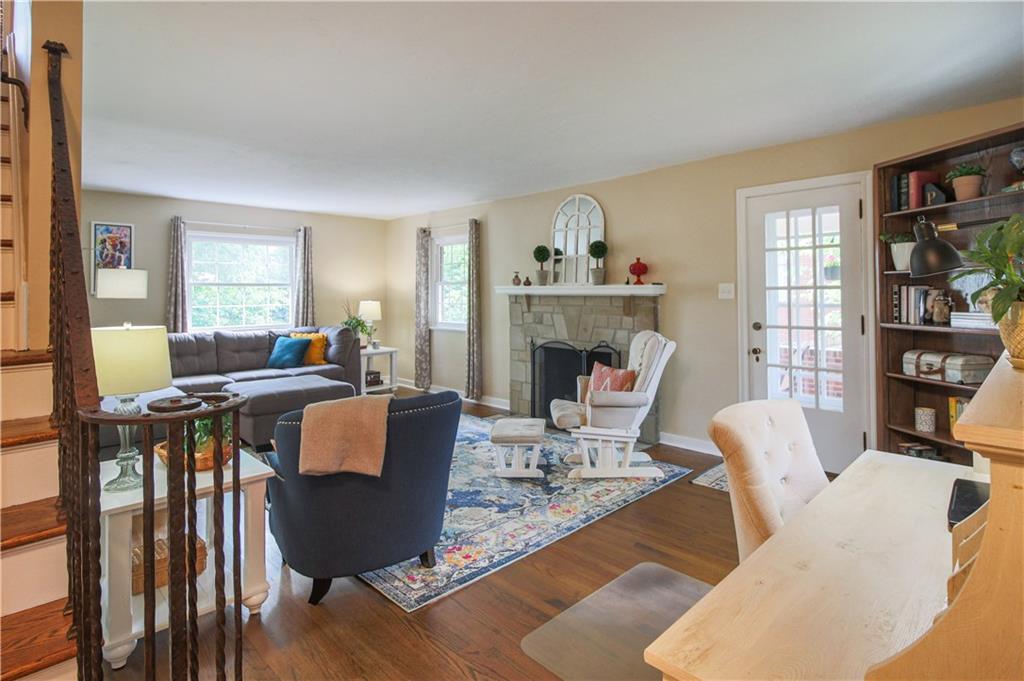 1070 Old Gate Road Pittsburgh, PA 15235 - Photo 6 of 25 Gallery Image 6