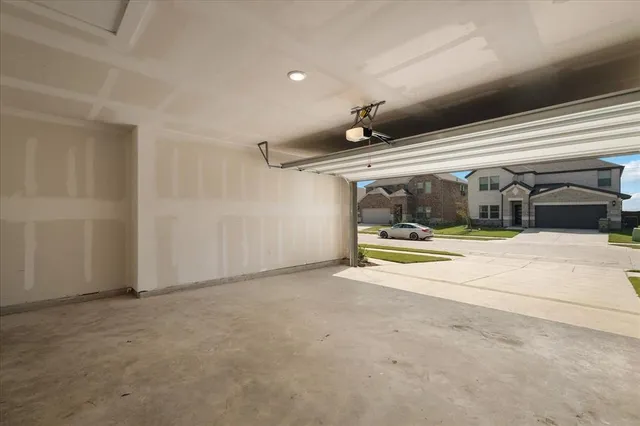 $2,400 | 1010 Honeydew Lane, McKinney, TX 75071