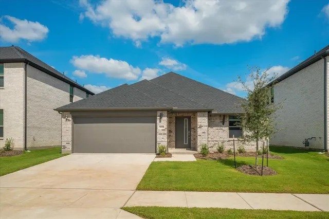 $2,400 | 1010 Honeydew Lane, McKinney, TX 75071