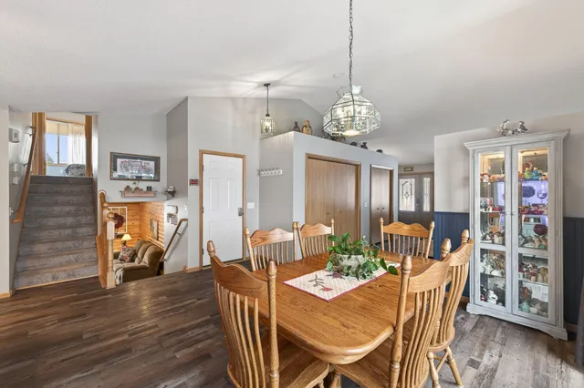 $439,900 | 20431 Eidelweiss Street Northwest, Cedar, MN 55011