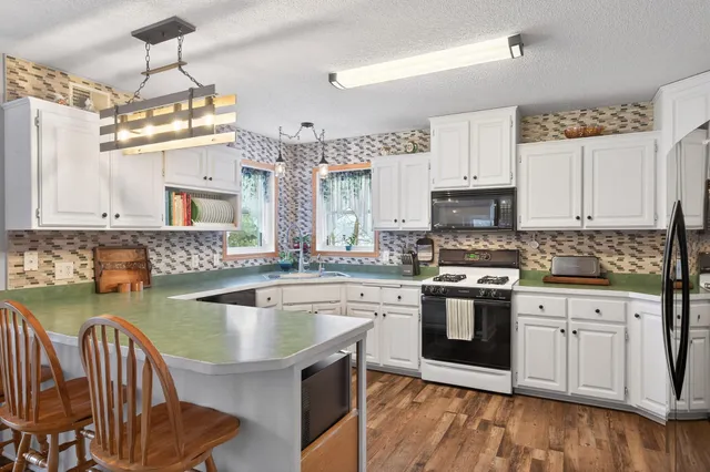 $439,900 | 20431 Eidelweiss Street Northwest, Cedar, MN 55011