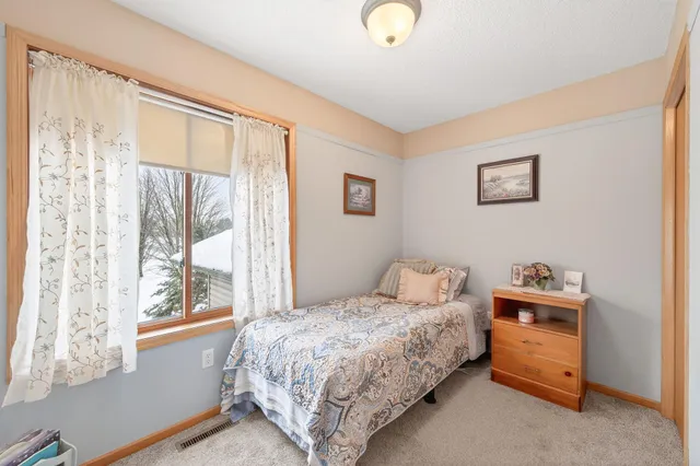 $439,900 | 20431 Eidelweiss Street Northwest, Cedar, MN 55011