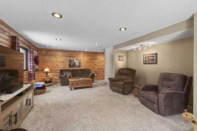 $439,900 | 20431 Eidelweiss Street Northwest, Cedar, MN 55011