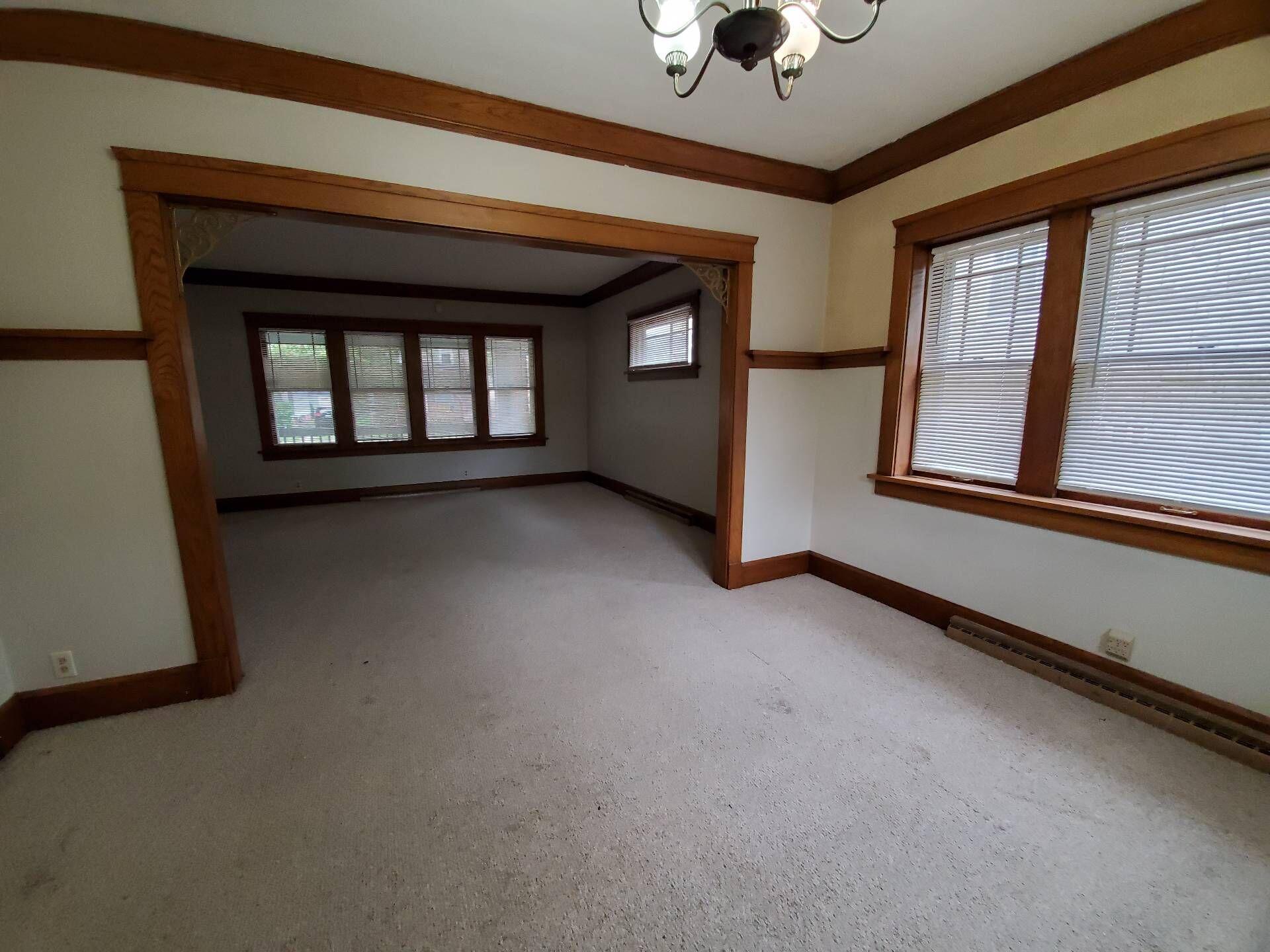 2423 20th Street Racine, WI 53403 - Photo 3 of 28 1634322413335.JPEG