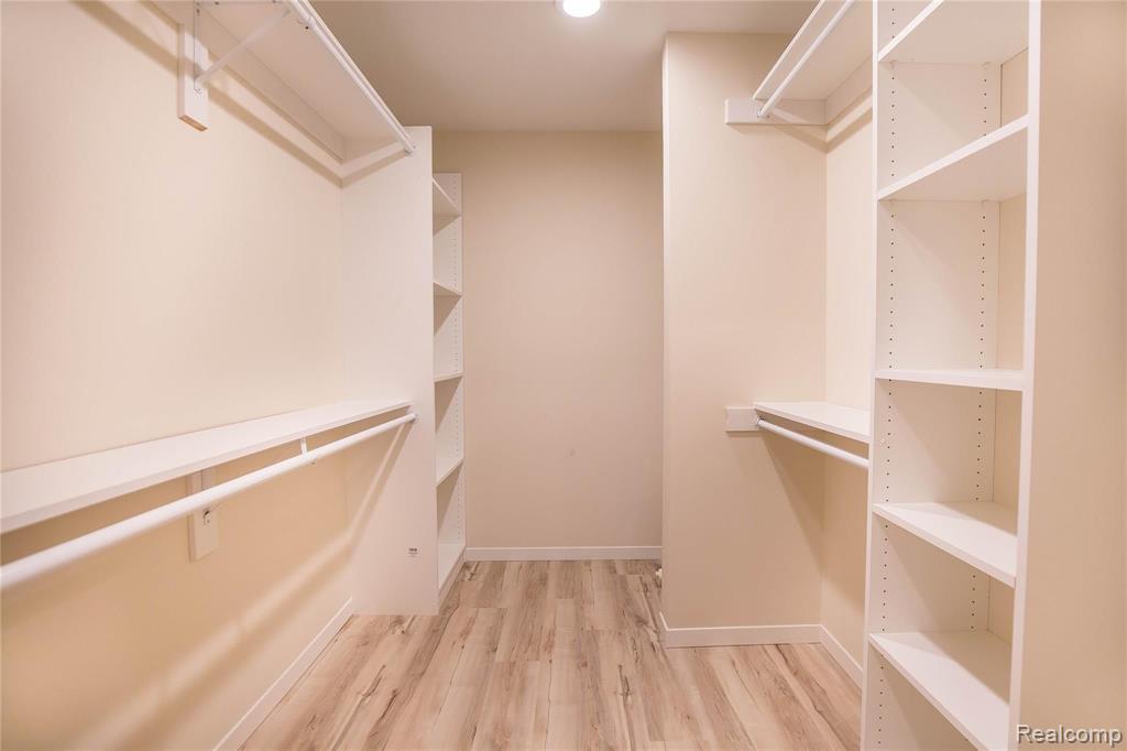 29840 West 12 Mile Road, Unit 409 Farmington Hills, MI 48334 - Photo 11 of 15