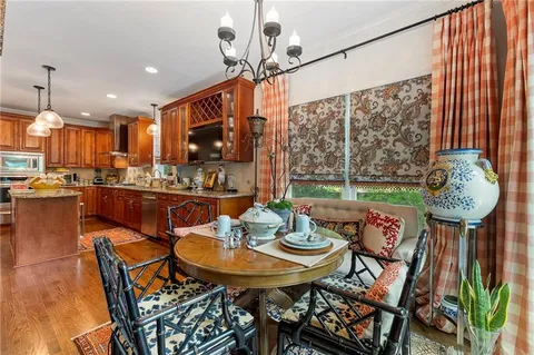 $735,000 | 5644 River Oaks Place Northwest, Unit 7B, Atlanta, GA 30327