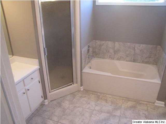 1620 Eastern Valley Road Bessemer, AL 35022 - Photo 4 of 8