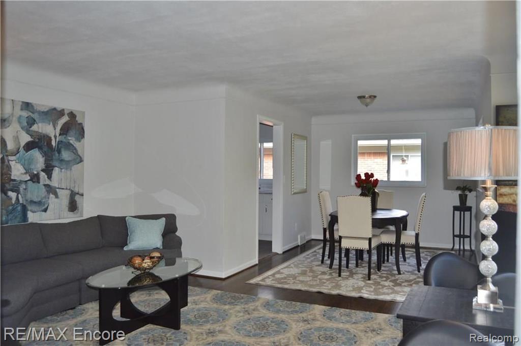 31215 West Rutland Street Beverly Hills, MI 48025 - Photo 7 of 26