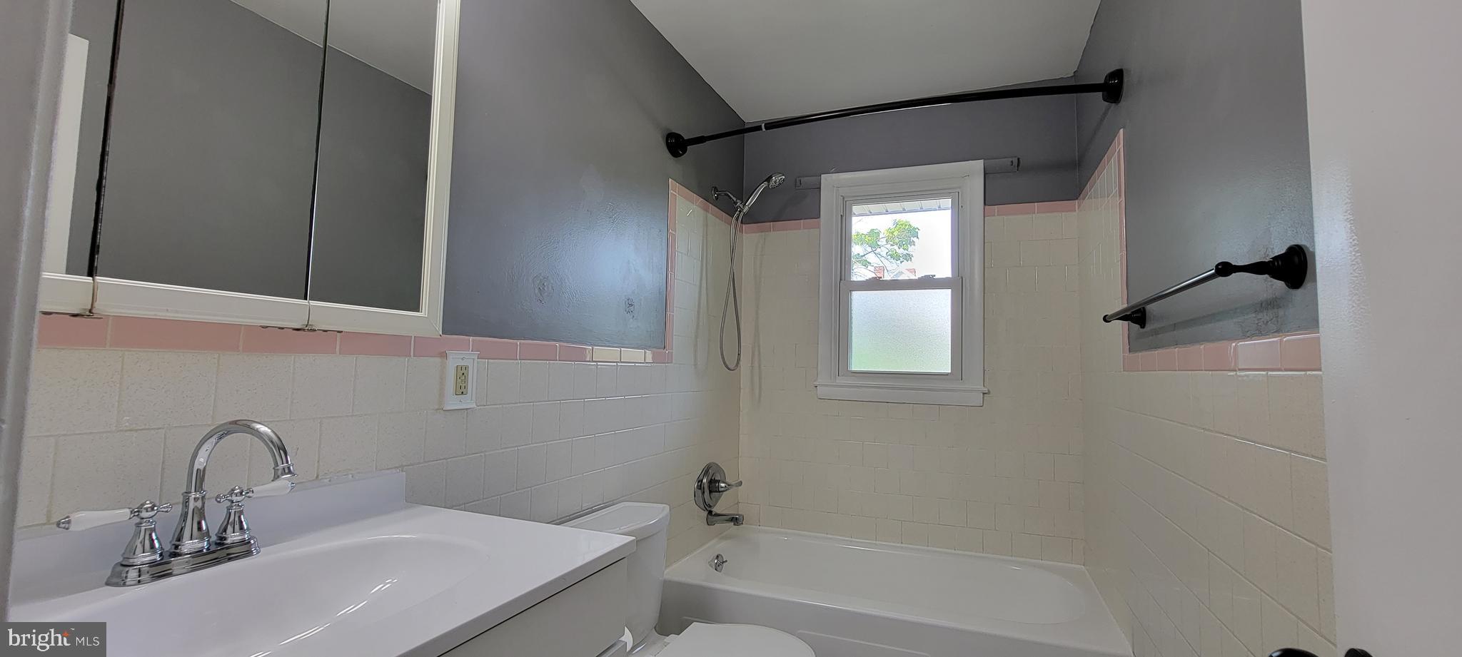 32 Center Street Boonsboro, MD 21713 - Photo 18 of 31 Bathroom