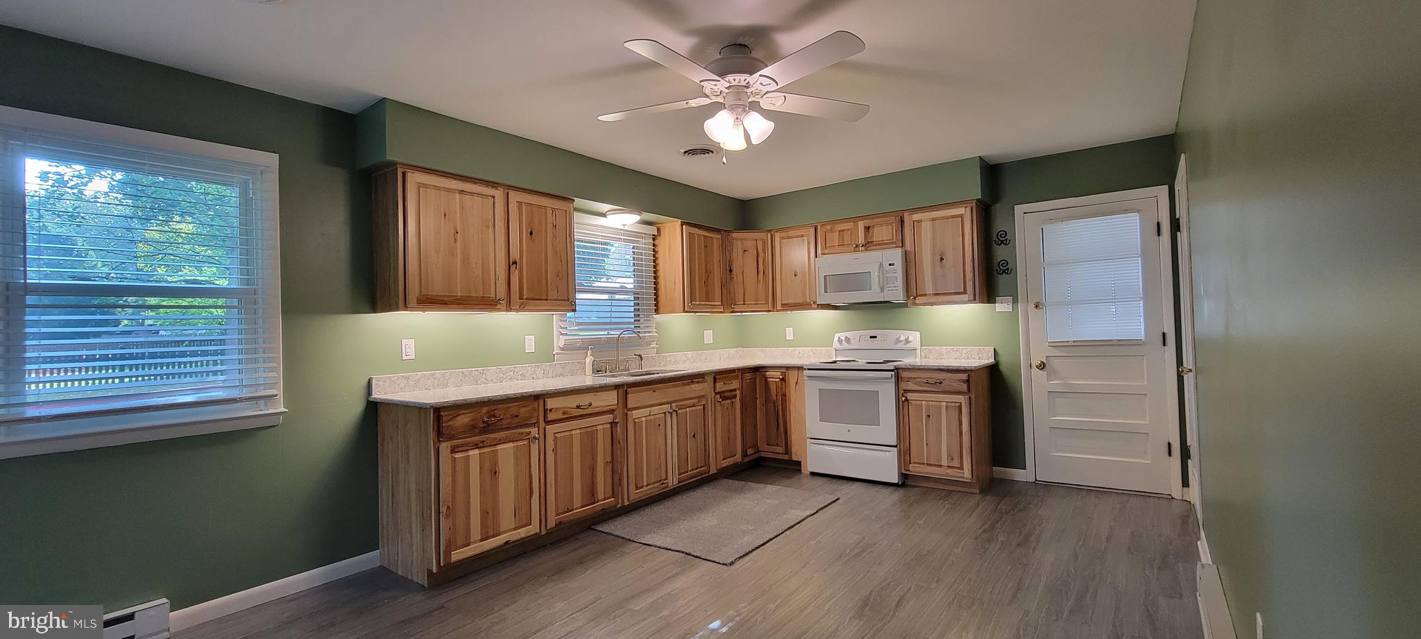 32 Center Street Boonsboro, MD 21713 - Photo 8 of 31 New Cabinets and Quartz Counter Tops