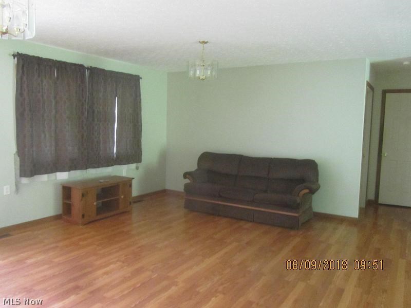 2000 Road Fork Road Ravenswood, WV 26164 - Photo 5 of 32 Gallery Image 5