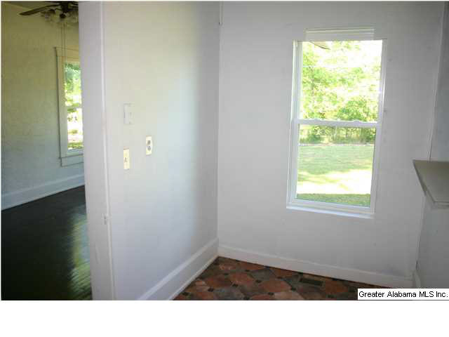 1521 Springville Road Birmingham, AL 35235 - Photo 9 of 21