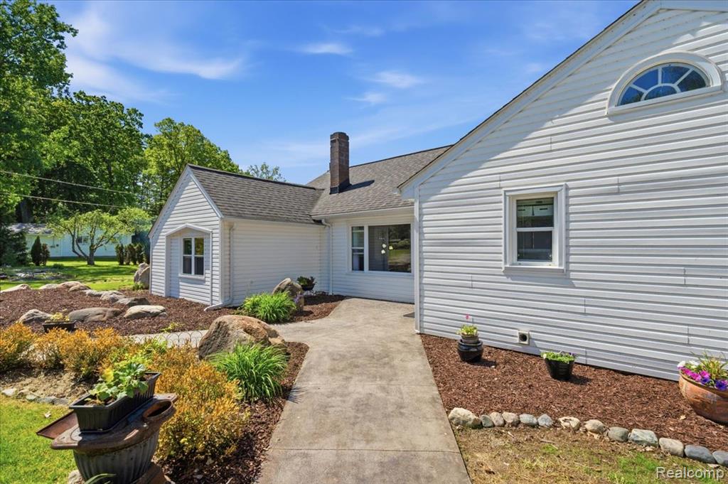 68991 Mound Road Washington, MI 48095 - Photo 5 of 54