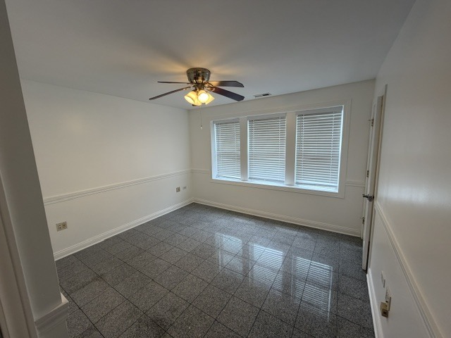 2140 West 23rd Street, Unit B Chicago, IL 60608 - Photo 5 of 14