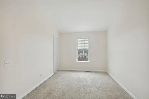 $2,395 | 45450 Conductor Terrace, Unit 301, Sterling, VA 20166