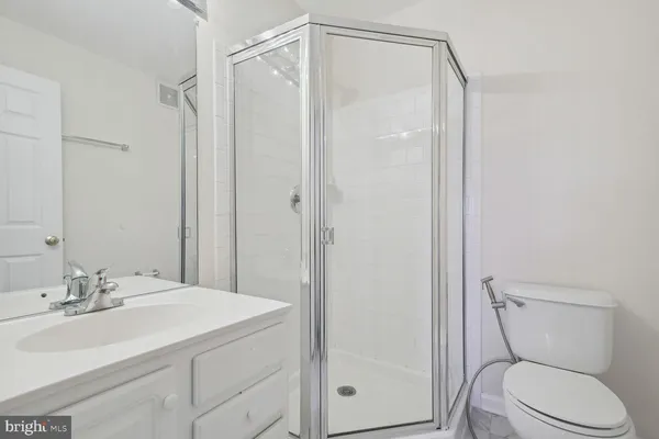 $2,395 | 45450 Conductor Terrace, Unit 301, Sterling, VA 20166