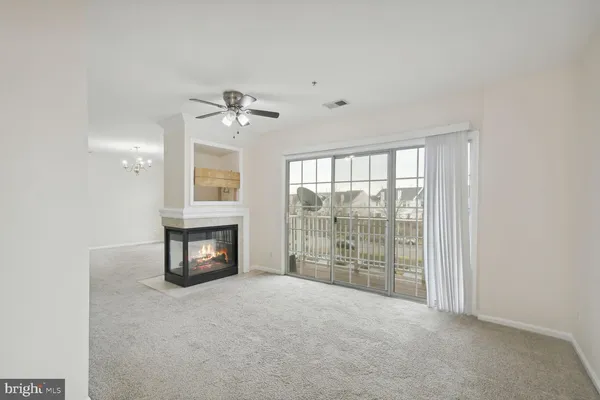 $2,395 | 45450 Conductor Terrace, Unit 301, Sterling, VA 20166