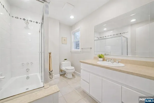 $899,000 | 12 Clinton Lane, Wayne, NJ 07470