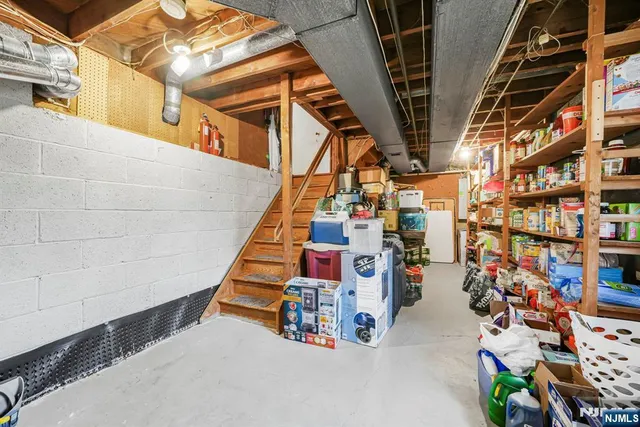 $899,000 | 12 Clinton Lane, Wayne, NJ 07470