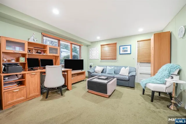 $899,000 | 12 Clinton Lane, Wayne, NJ 07470