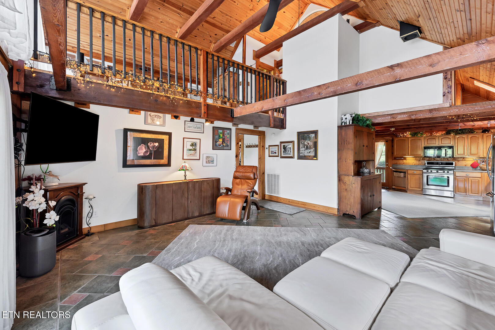 3560 Old Lowes Ferry Road Louisville, TN 37777 - Photo 13 of 60 _DSC0704