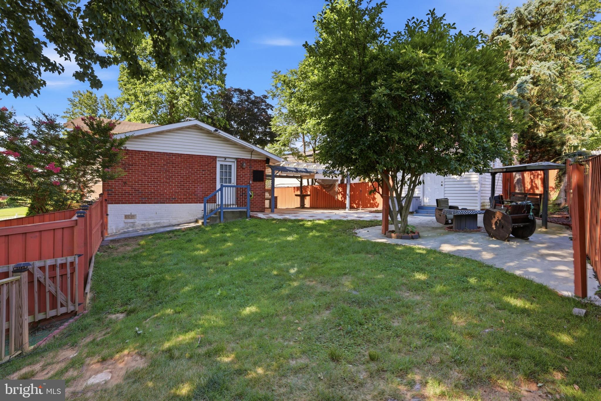 12000 Selfridge Road Silver Spring, MD 20906 - Photo 17 of 28 Ample Yard Space