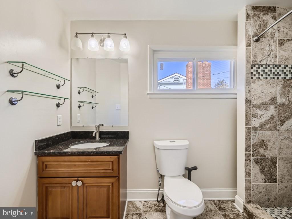 8424 Spring Road Pasadena, MD 21122 - Photo 15 of 28