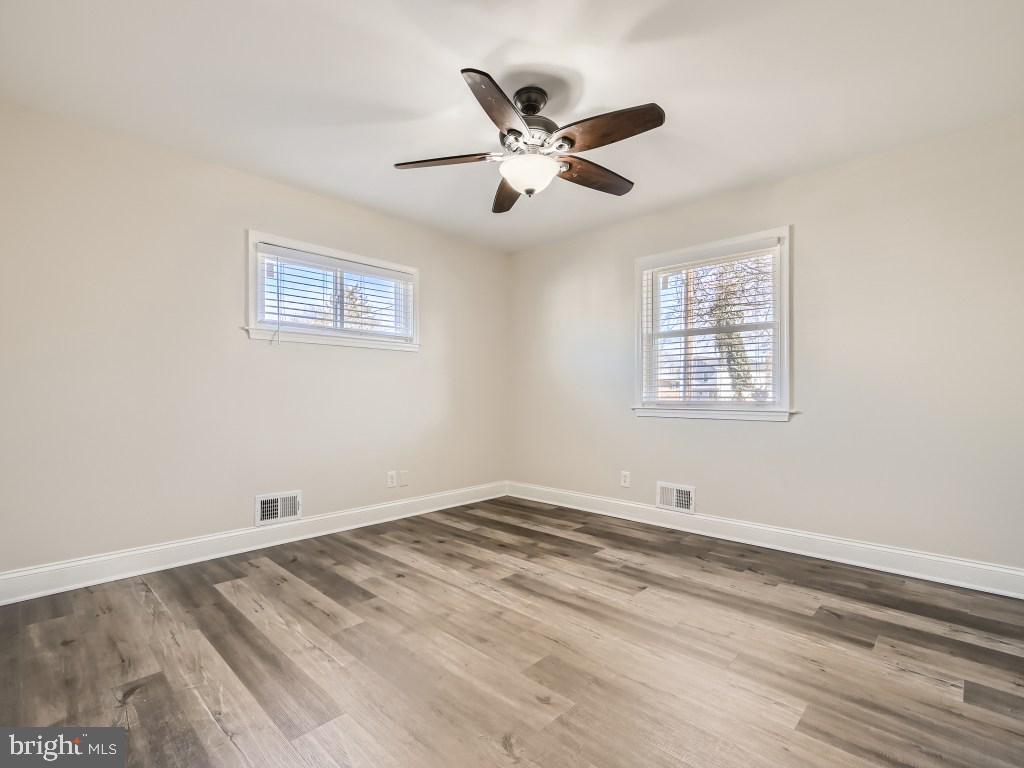 8424 Spring Road Pasadena, MD 21122 - Photo 16 of 28