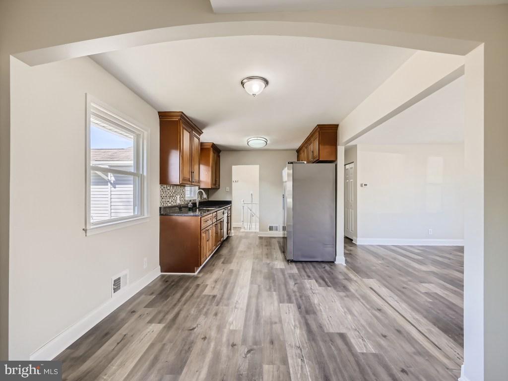 8424 Spring Road Pasadena, MD 21122 - Photo 8 of 28