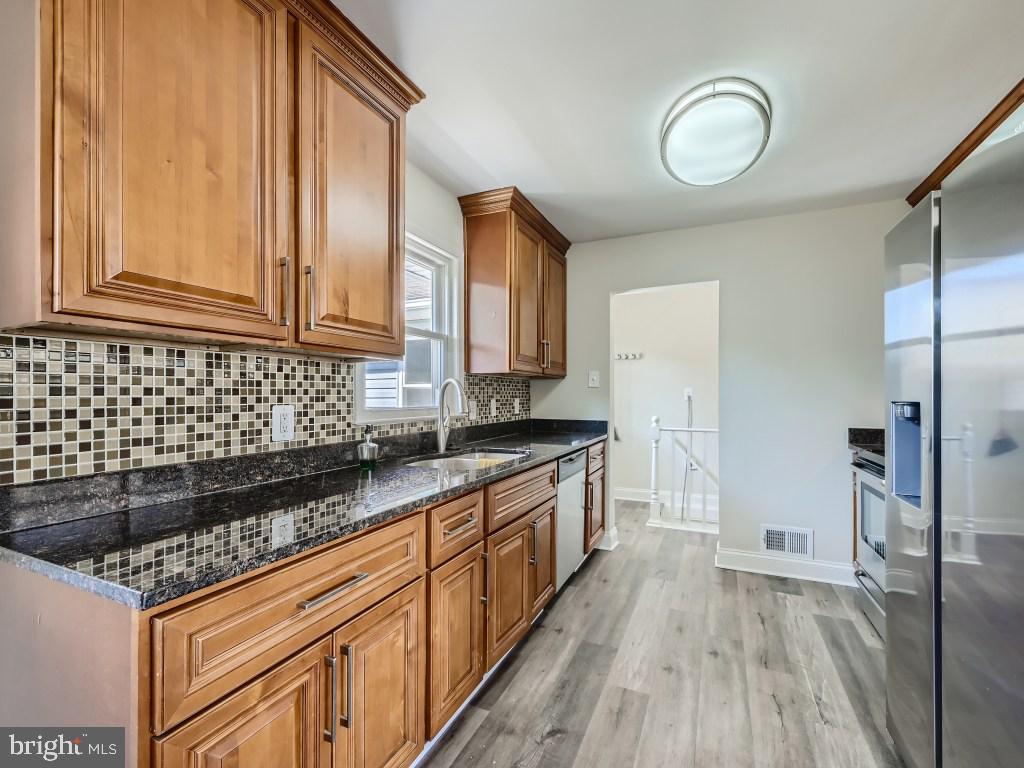 8424 Spring Road Pasadena, MD 21122 - Photo 10 of 28