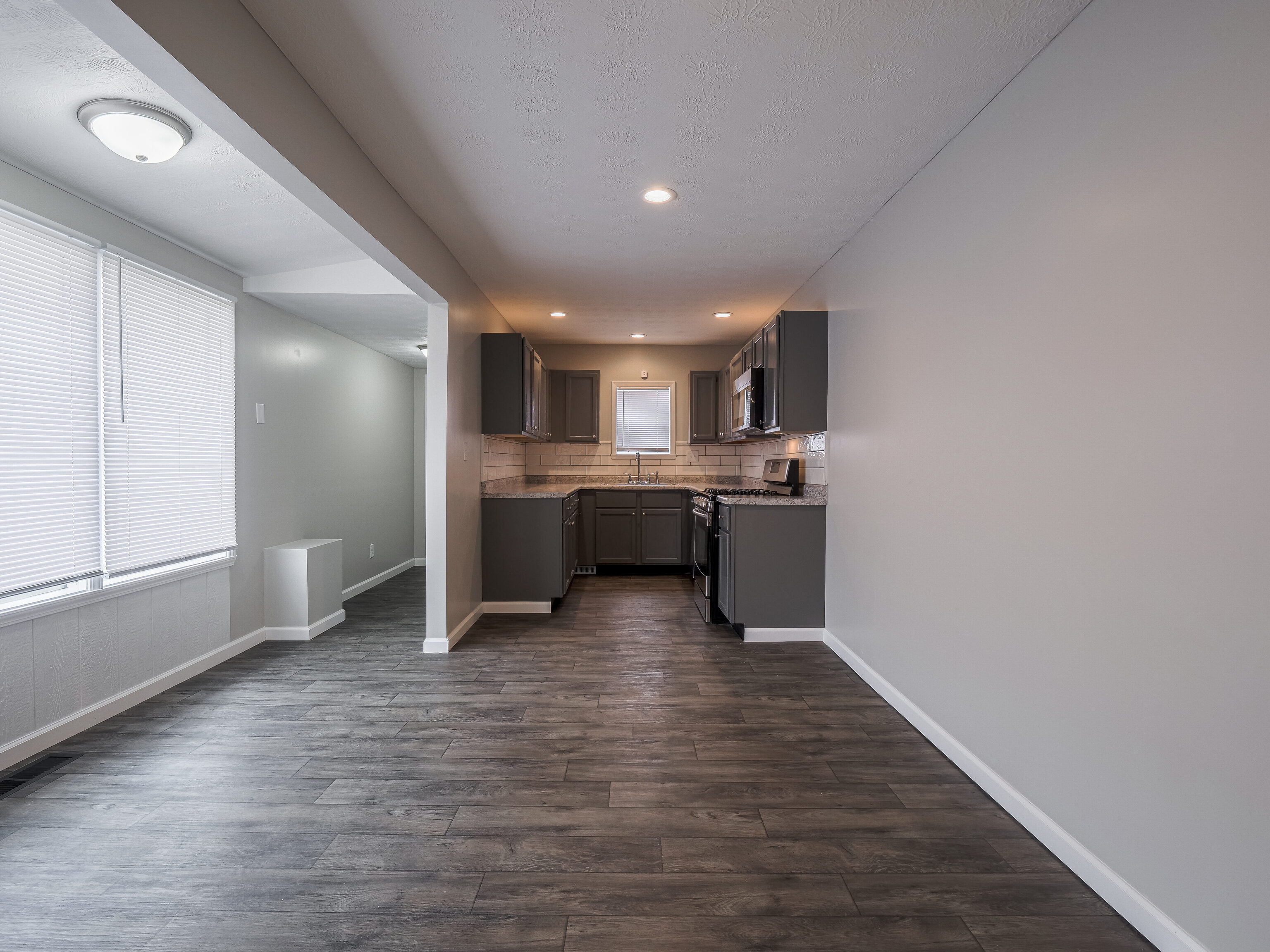 4533 Brittany Road Indianapolis, IN 46222 - Photo 13 of 38