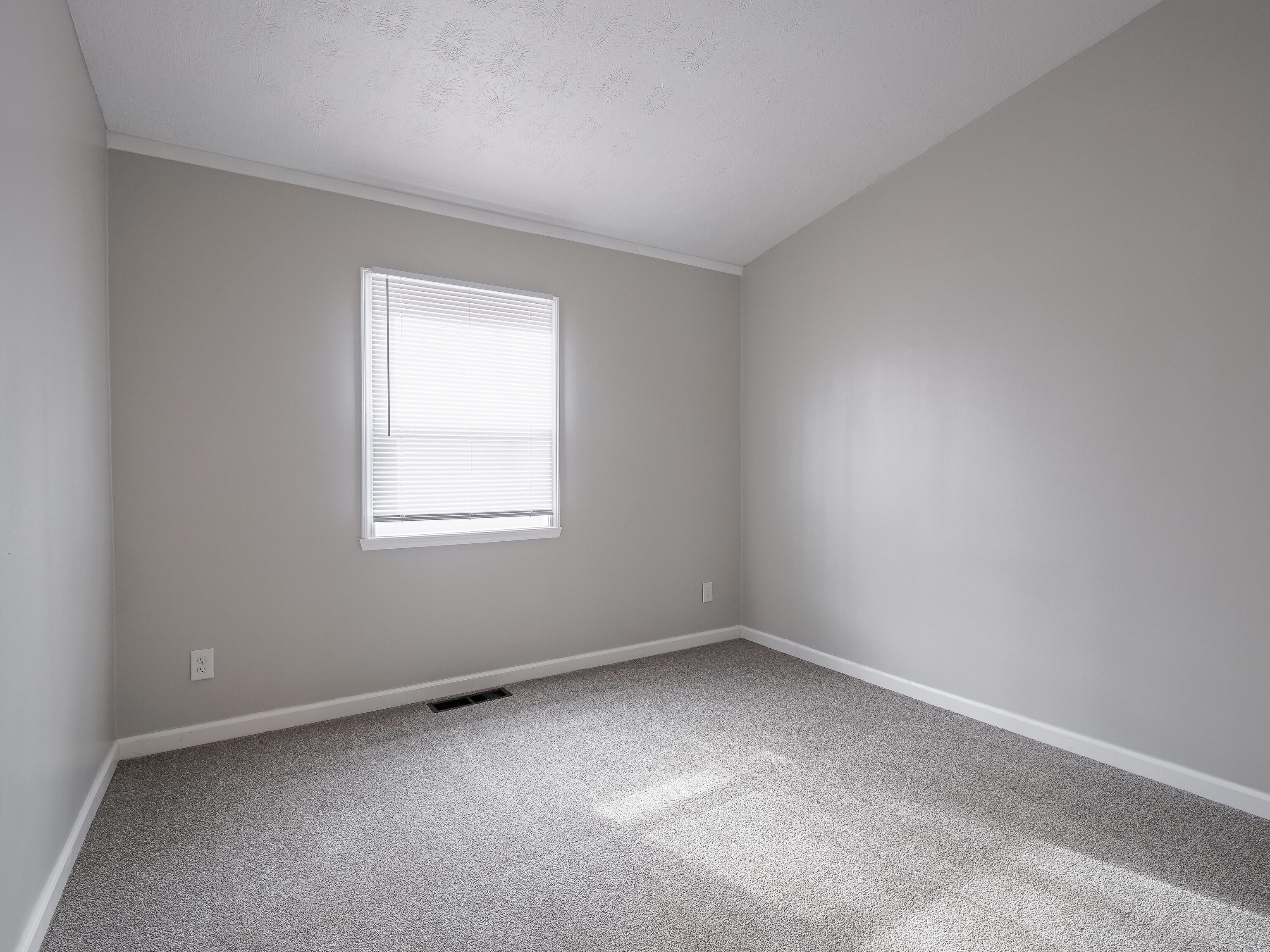 4533 Brittany Road Indianapolis, IN 46222 - Photo 22 of 38