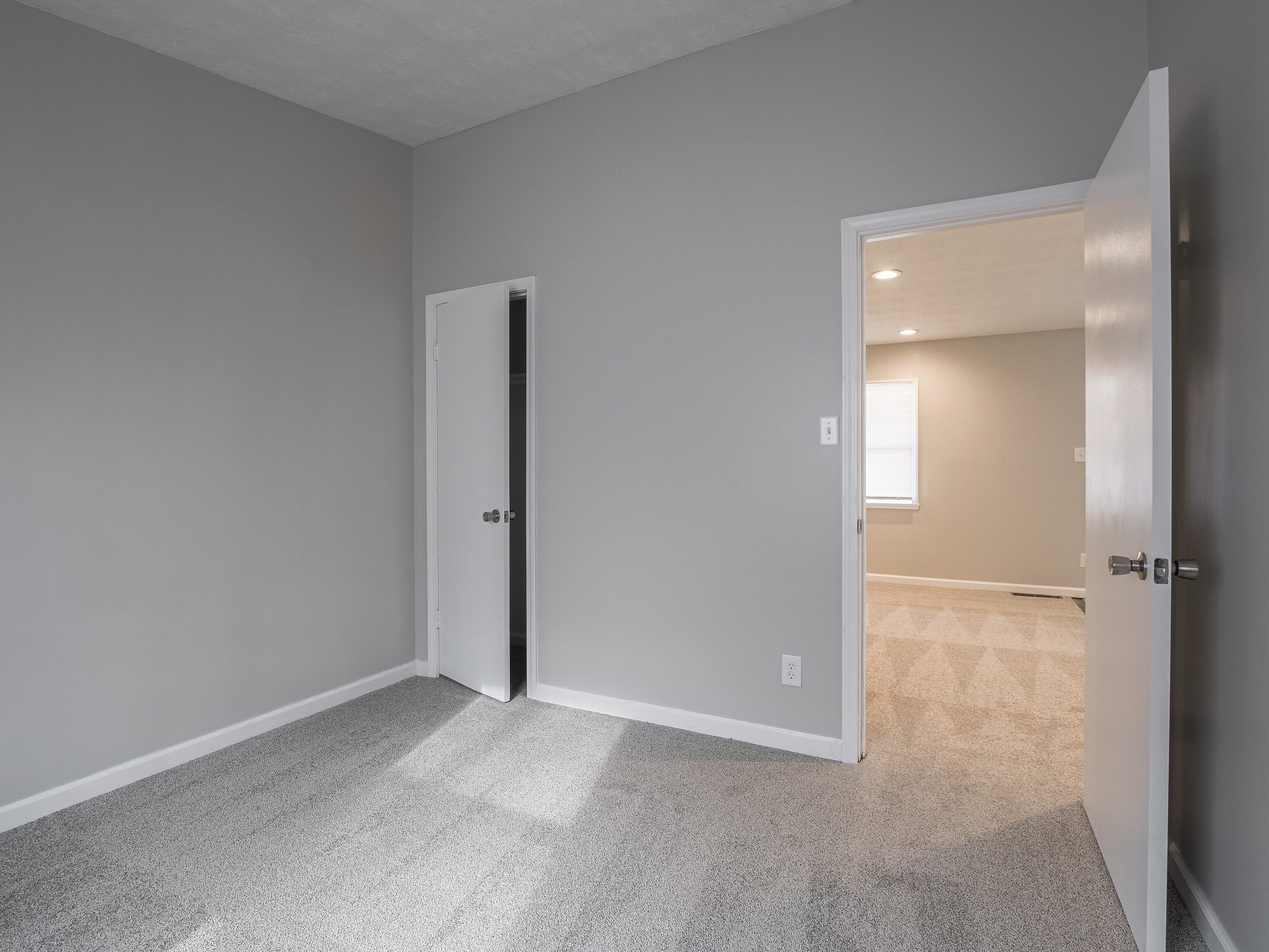 4533 Brittany Road Indianapolis, IN 46222 - Photo 24 of 38