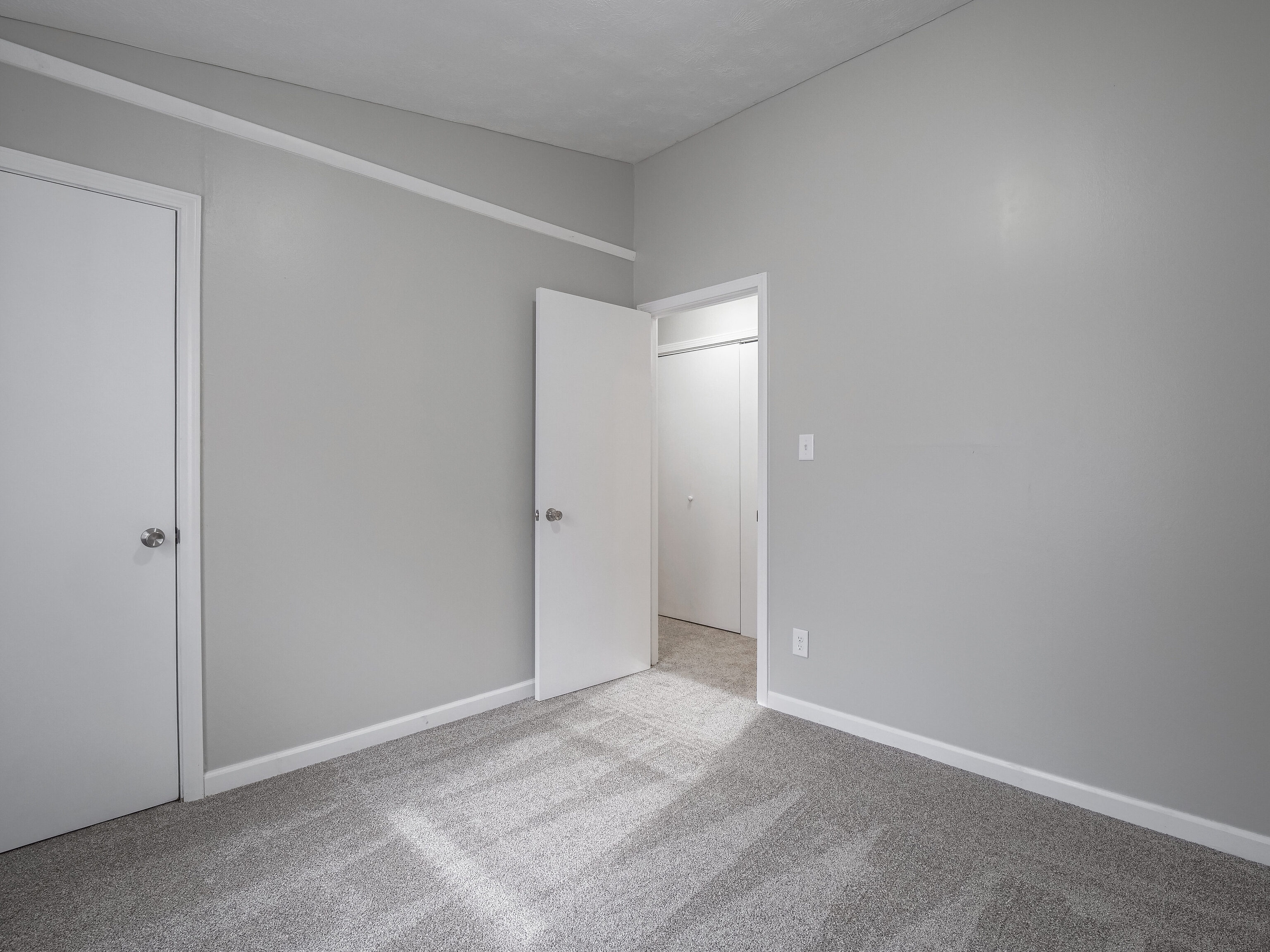 4533 Brittany Road Indianapolis, IN 46222 - Photo 29 of 38