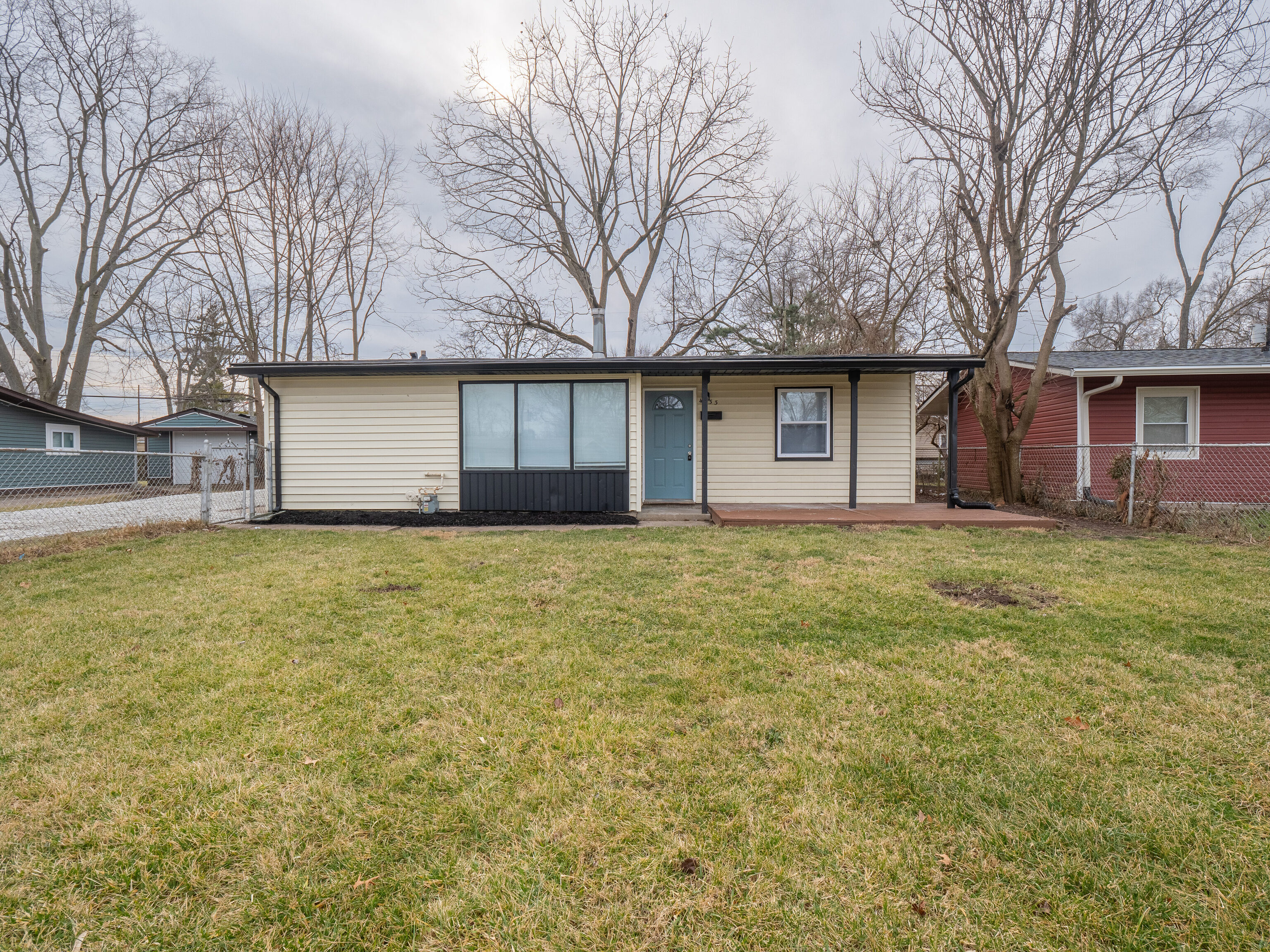 4533 Brittany Road Indianapolis, IN 46222 - Photo 5 of 38