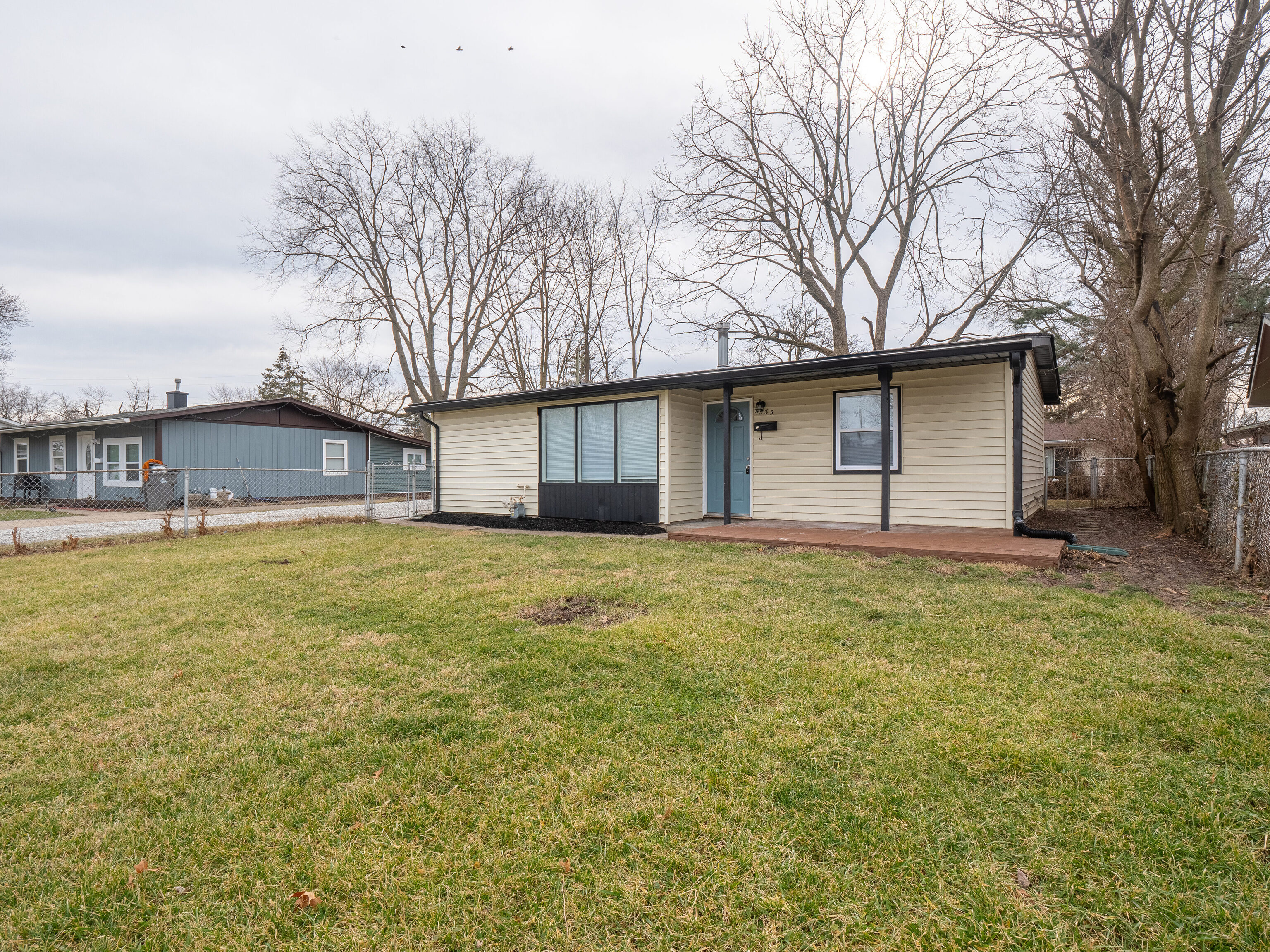 4533 Brittany Road Indianapolis, IN 46222 - Photo 6 of 38