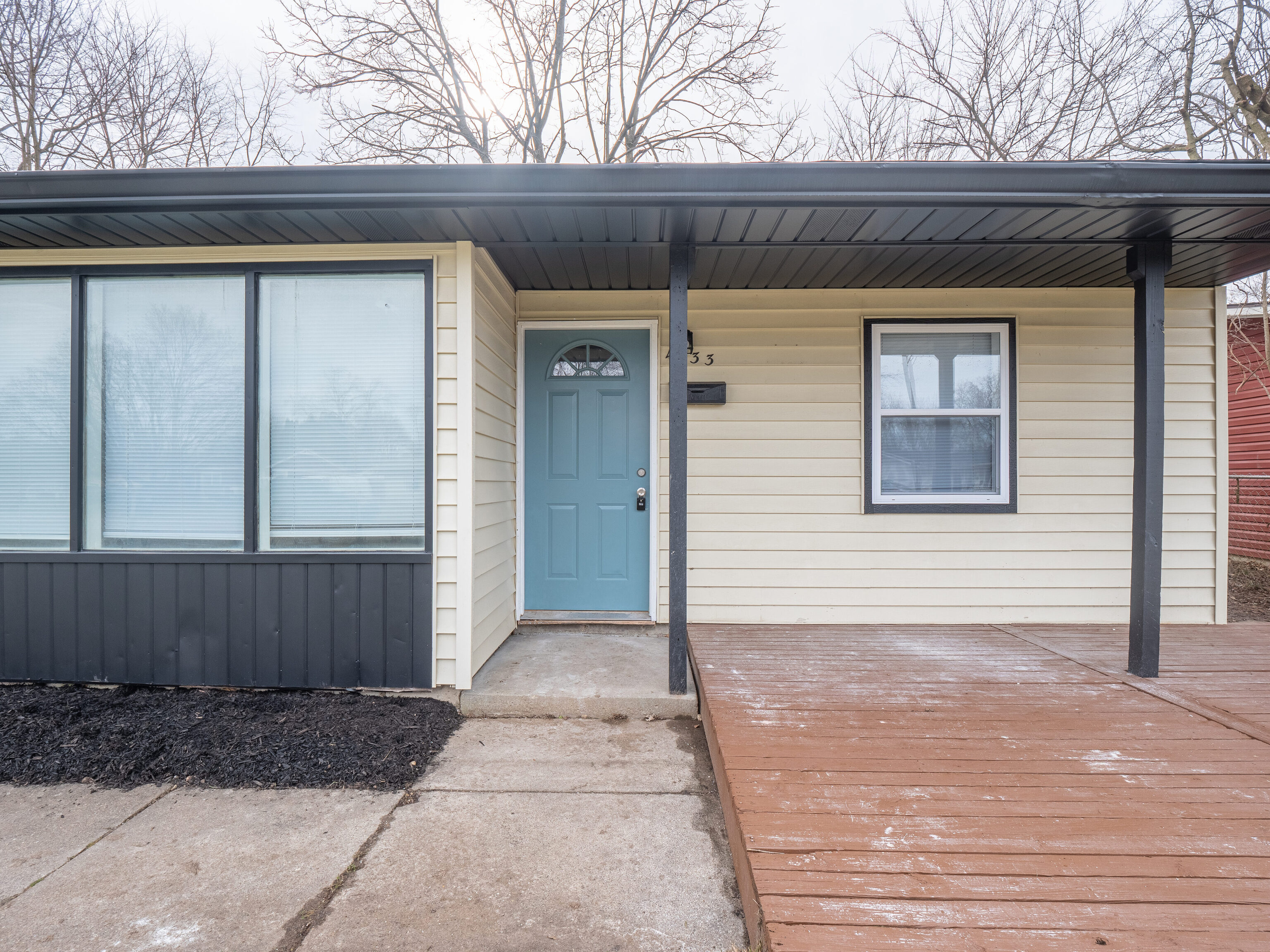 4533 Brittany Road Indianapolis, IN 46222 - Photo 8 of 38