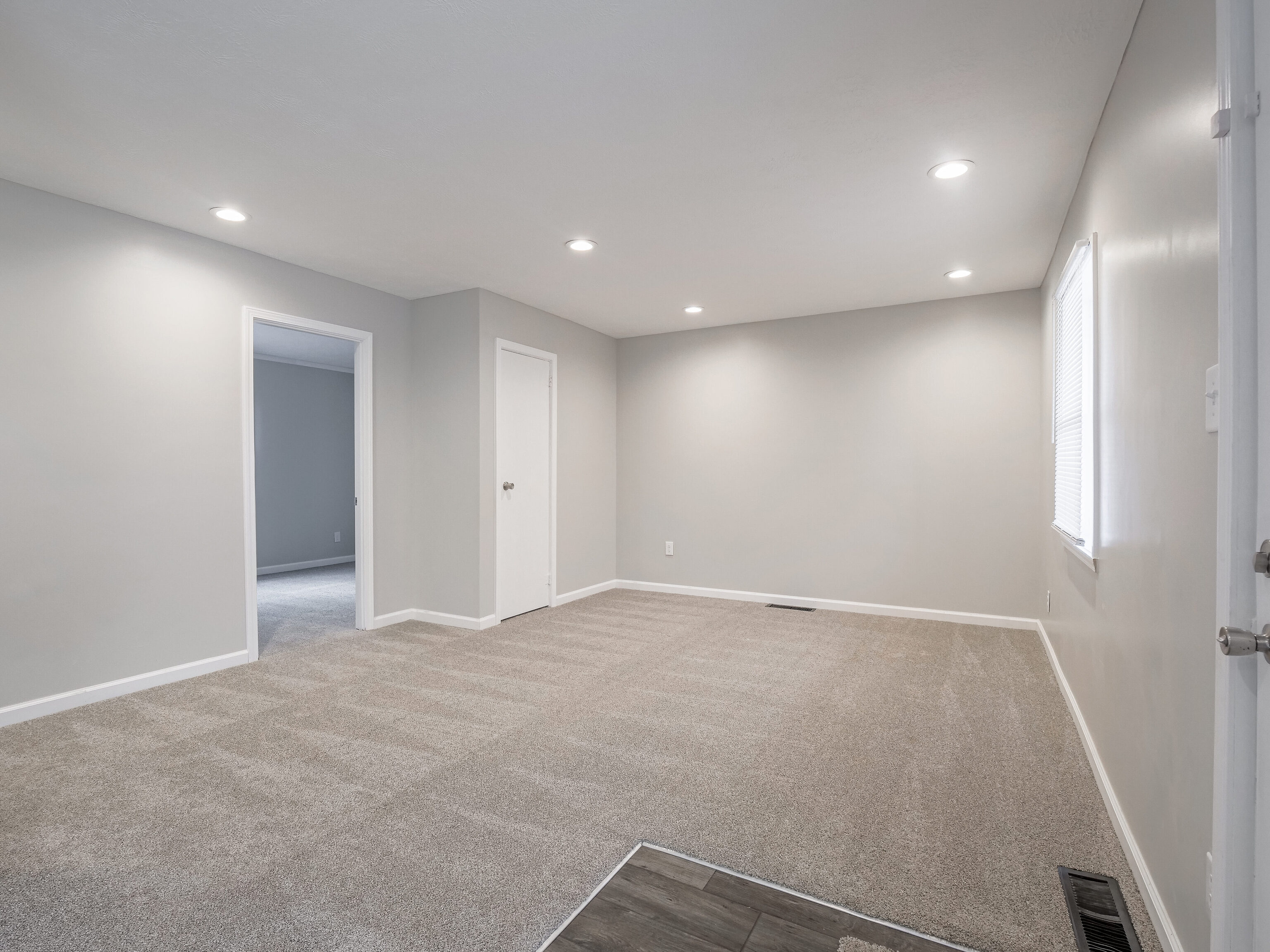 4533 Brittany Road Indianapolis, IN 46222 - Photo 9 of 38