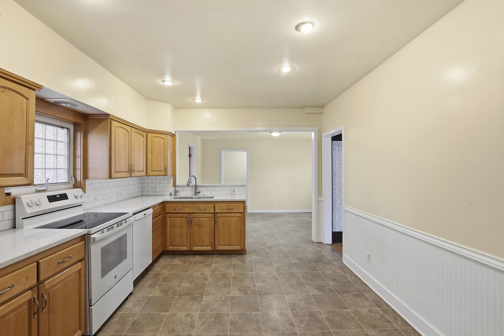 1401 South Monroe Street Spokane, WA 99203 - Photo 15 of 50