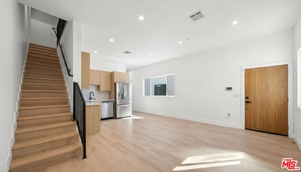 $46,500 | 1933 Magnolia Avenue, Los Angeles, CA 90007