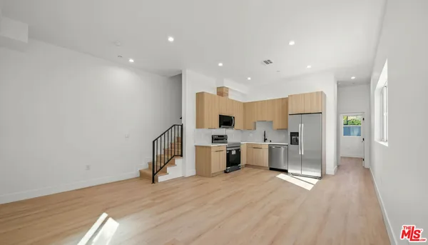 $46,500 | 1933 Magnolia Avenue, Los Angeles, CA 90007