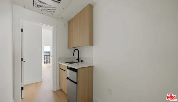 $46,500 | 1933 Magnolia Avenue, Los Angeles, CA 90007