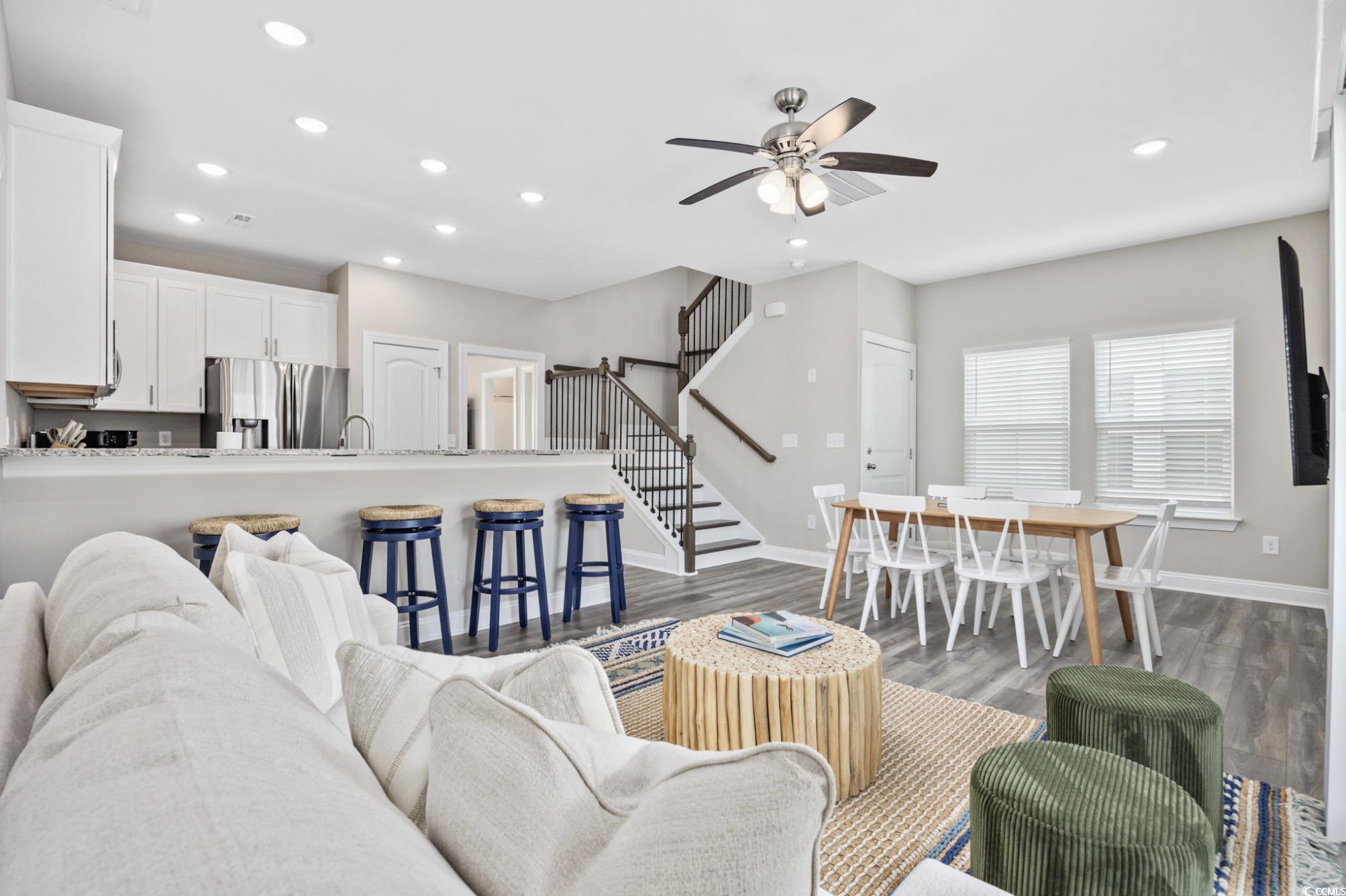 202 F Madison Court Myrtle Beach, SC 29577 - Photo 3 of 37