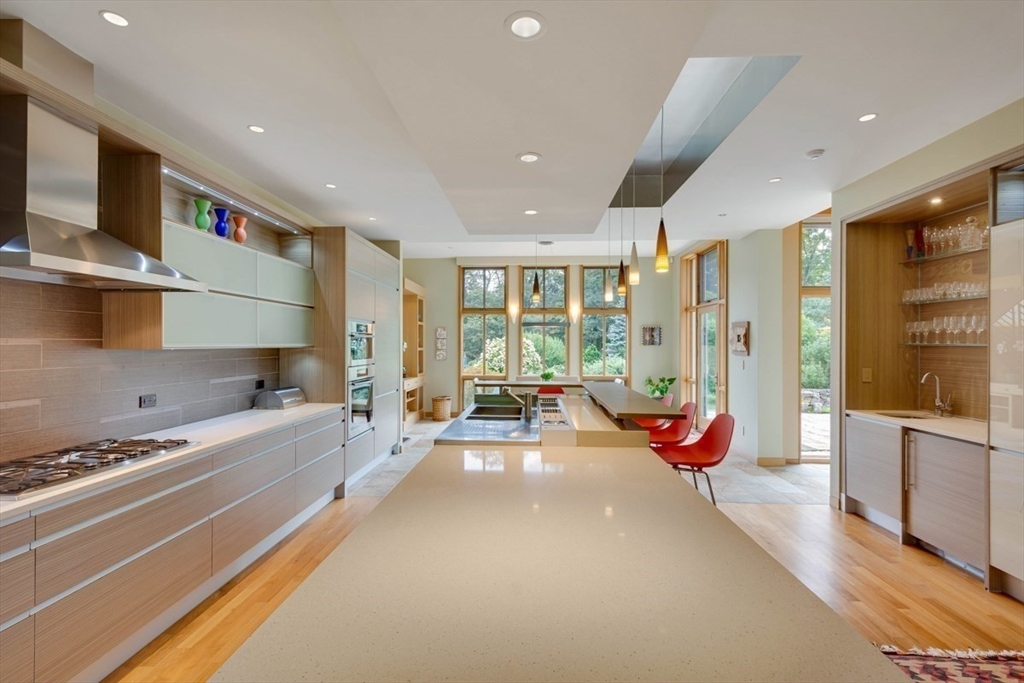 23 Bedford Road Lincoln, MA 01773 - Photo 12 of 38