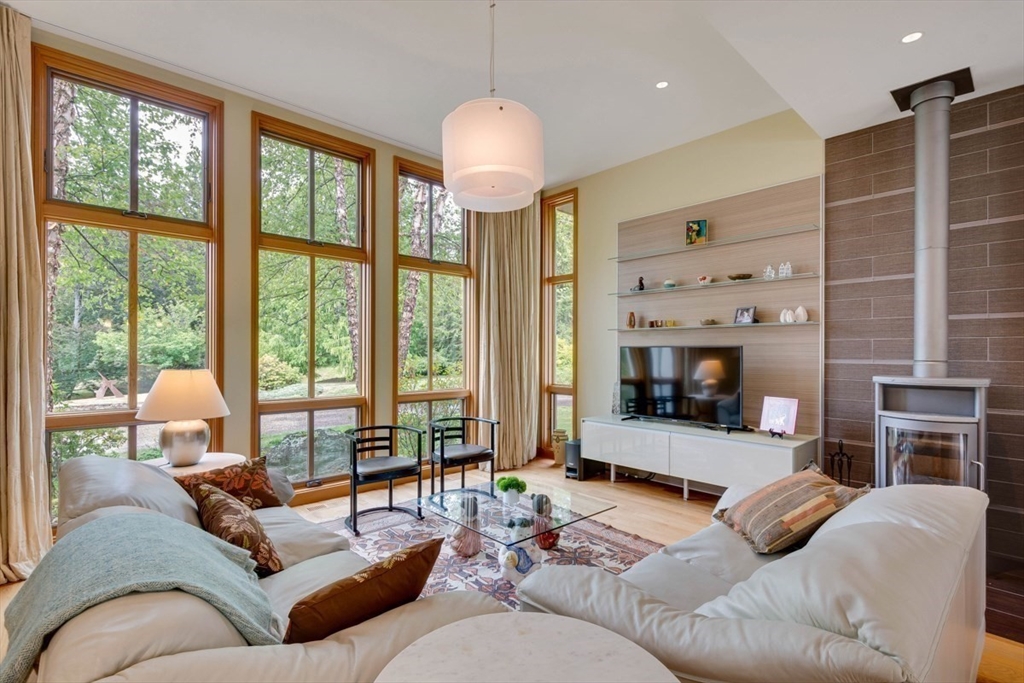 23 Bedford Road Lincoln, MA 01773 - Photo 15 of 38