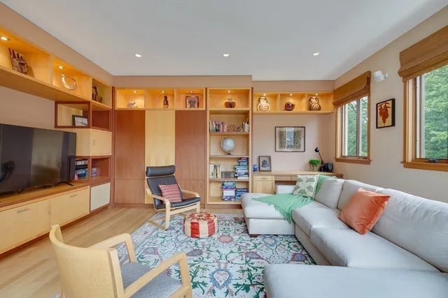 $8,300,000 | 23 Bedford Road, Lincoln, MA 01773