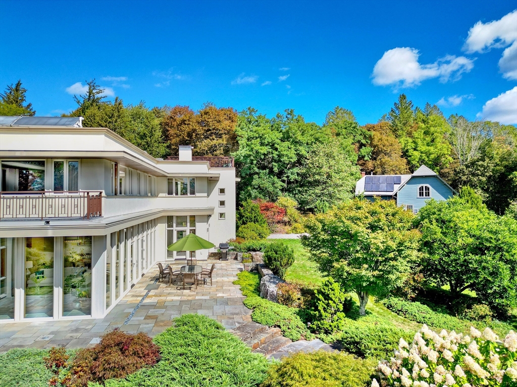 23 Bedford Road Lincoln, MA 01773 - Photo 3 of 38